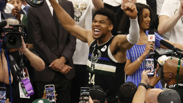 Γιάννης Αντετοκούνμπο: Η αποθέωση του πρωταθλητή από θρύλους του NBA, ειδικούς και κοινό