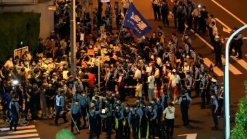 Ολυμπιακοί Αγώνες 2020: Μεγάλη διαμαρτυρία έξω από το στάδιο την ώρα της τελετής έναρξης