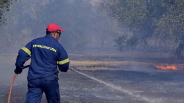 Πολύ υψηλός κίνδυνος πυρκαγιάς αύριο Κυριακή για Αττική και άλλες 5 περιφέρειες