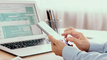 Γονικές παροχές: Πόσο είναι το όφελος με την κατάργηση του φόρου που εξήγγειλε ο πρωθυπουργός