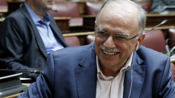 Πόθεν έσχες: Ο Δημήτρης Παπαδημούλης απέκτησε ακόμη τρία διαμερίσματα το 2019