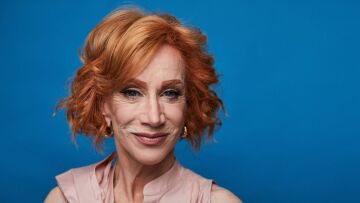 Η ηθοποιός Κάθι Γκρίφιν δίνει μάχη με τον καρκίνο και δηλώνει: Φοβάμαι περισσότερο τον εθισμό στα χάπια