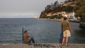 Φωτιά στην Εύβοια: Πάνω από 300 οικογένειες έχουν μείνει χωρίς σπίτι
