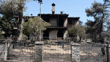 Φωτιά στην Αττική: Το μέγεθος της καταστροφής σε εικόνες