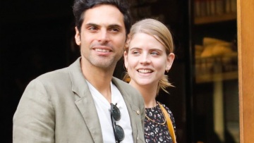 Δανάη Μιχαλάκη - Γιώργος Παπαγεωργίου: Ο λαμπερός γάμος στη Σύρο και το love story