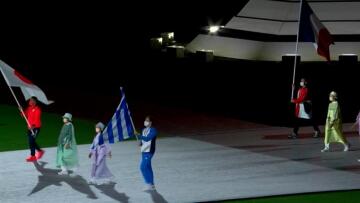 Ολυμπιακοί Αγώνες: Η είσοδος του σημαιοφόρου Φουντούλη στην τελετή λήξης
