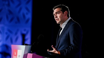 Τσίπρας στη Die Zeit: Η κυβέρνηση Μητσοτάκη άφησε στο συρτάρι το σχέδιο Γκολντάμερ για τις πυρκαγιές