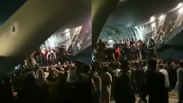 Δείτε βίντεο με την αποχώρηση δυτικών πολιτών από το αεροδρόμιο της Καμπούλ ενώ ακούγονται πυροβολισμοί