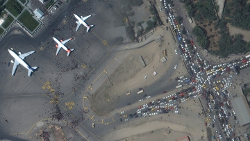 Αφγανιστάν: Το χάος στην Καμπούλ σε δορυφορικές φωτογραφίες 