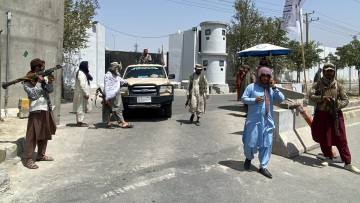 Μπορέλ: Η ΕΕ πρέπει να αρχίσει συνομιλίες με τους Ταλιμπάν - Να αποτρέψουμε προσφυγική κρίση 