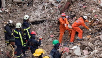 ΥΠΕΞ: Ανθρωπιστική βοήθεια ύψους €100.000 για τους πληγέντες του φονικού σεισμού στην Αϊτή