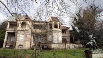 Επιπλέον κριτήρια επιλογής στη διακήρυξη δημοπράτησης του έργου της αποκατάστασης του θερινού ανακτόρου στο Τατόι