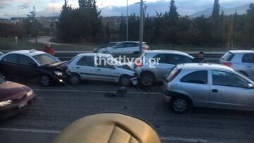Καραμπόλα έξι οχημάτων στον περιφερειακό της Θεσσαλονίκης