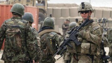 Αφγανιστάν: Νεκροί 13 Αμερικανοί στρατιώτες και 18 τραυματίες από την έκρηξη στην Καμπούλ