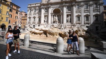 Ιταλία: «Οι αντιεμβολιαστές να πληρώνουν μόνοι τους τα έξοδα νοσηλείας τους» λέει ο υπεύθυνος Υγείας στη Ρώμη