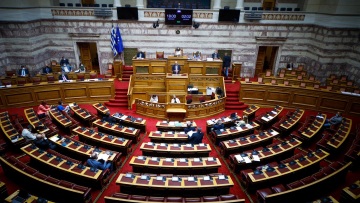 Mίνι ασφαλιστικό: Ποιες είναι οι αλλαγές της τελευταίας στιγμής στο νομοσχέδιο