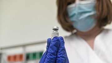 Κορωνοϊός: Δεν υπάρχει επείγουσα ανάγκη ενισχυτικών δόσεων στους πλήρως εμβολιασμένους, εκτιμούν EMA και ECDC