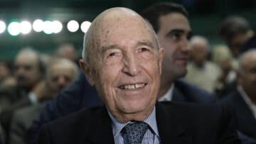 Εσωκομματικά «καρφιά» Σημίτη  με αφορμή την 3η Σεπτέμβρη