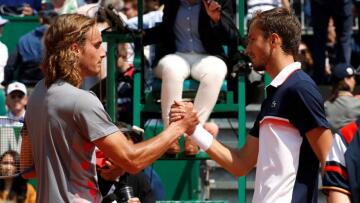 Στέφανος Τσιτσιπάς: Η συμβουλή του Μεντβέντεφ για τα toilet break – «Τουλάχιστον μην βγεις ξανά μετά από 8 λεπτά...»