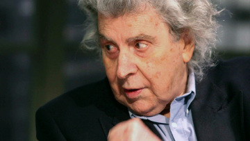 Μίκης Θεοδωράκης: Πώς θα γίνει το λαϊκό προσκύνημα - Την  Πέμπτη η ταφή στα Χανιά