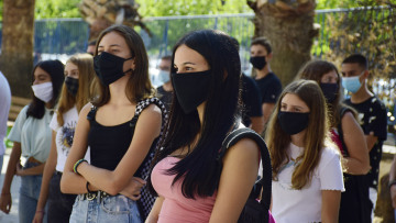 Αυξάνεται η διασπορά σε παιδιά και εφήβους: Πάνω από 8.500 κρούσματα από το πρώτο κουδούνι στις 13 Σεπτεμβρίου