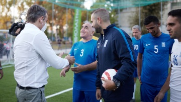 Θεσσαλονίκη: Το ανακατασκευαμένο γήπεδο της Εθνικής Ομάδας Ποδοσφαίρου Τυφλών επισκέφθηκε ο Μητσοτάκης