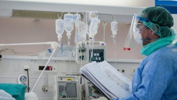 Κορωνοϊός - Κρήτη: Ανεμβολίαστη 47χρονη δίνει μάχη για τη ζωή της στη ΜΕΘ