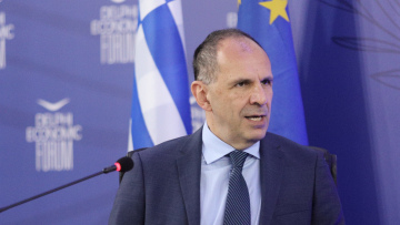 Γεραπετρίτης: Έρχονται αντίμετρα για τις αυξήσεις σε ρεύμα και φυσικό αέριο