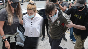 Προφυλακιστέοι η Έλενα Πολυχρονοπούλου και ο σύντροφός της για τα 7,8 κιλά κοκαΐνης