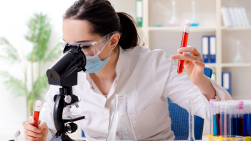 Κορωνοϊός – Ασθενείς: Να γιατί 3 στους 10 ταλαιπωρούνται από επίμονα συμπτώματα