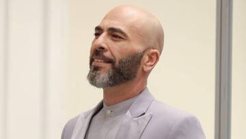 Βαλάντης: Απαντά στα δημοσιεύματα που τον θέλουν σε σχέση με την Πόπη Μαλλιωτάκη - Δείτε βίντεο