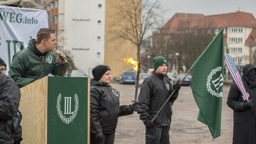 Γερμανία: Απαγορεύτηκε η αφίσα νεοναζιστικού κόμματος «Κρεμάστε τους Πράσινους» στη Βαυαρία