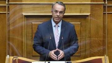 Στη Βουλή η «μάχη» για περισσότερα δάνεια στην αγορά