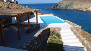 Πλειστηριασμός: Ξανά στο σφυρί το «φιλέτο» με τις 14 βίλες στη Μύκονο