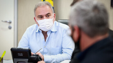 Βραζιλία: «Κόλλησε» κορωνοϊό ο υπουργός Υγείας - Συνόδευε τον Μπολσονάρου στη Συνέλευση του ΟΗΕ