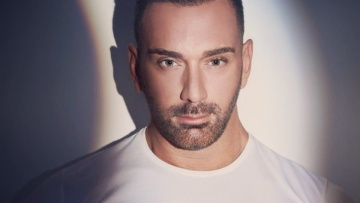 Nίκος Κοκλώνης: Ανακοίνωσε on air το πρόσωπο που θα είναι o συνεργάτης του στο «Just The Two Οf Us»