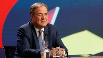 Γερμανικές εκλογές: «Ο Όλαφ Σολτς δεν είναι ο βασιλιάς» δηλώνει ο Άρμιν Λάσετ