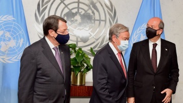 Προκλητικός Τατάρ λίγο πριν την έναρξη της άτυπης τριμερούς στον ΟΗΕ για το Κυπριακό