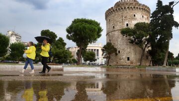 Καιρός: Πτώση της θερμοκρασίας και βροχές στα βόρεια