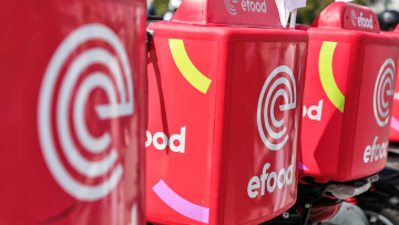 Η κρίση στο efood: Πώς τα social media γκρεμίζουν κολοσσούς