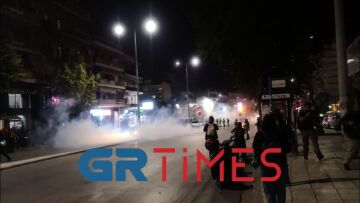 Εμπόλεμη ζώνη θύμισε η Θεσσαλονίκη: Δύο συλλήψεις για τα επεισόδια - Δείτε βίντεο