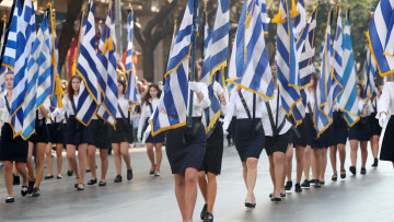 Κορωνοϊός - Βατόπουλος: Οι παρελάσεις είναι υγειονομικά επικίνδυνες