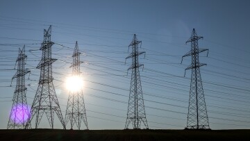 «Ηλεκτροσόκ» στην αγορά ενέργειας: Αύξηση 189% στην τιμή της μεγαβατώρας σε ένα χρόνο