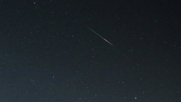 Πεφταστέρια, μία πανσέληνος και ένα ουράνιο «τρίο» μέσα στον Οκτώβριο - Απόψε οι Δρακοντίδες