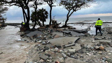 Κακοκαιρία «Αθηνά»: Οι κάτοικοι στη Β. Εύβοια μετρούν τις «πληγές» τους - Ξεκίνησαν αιτήσεις για κρατική αρωγή 