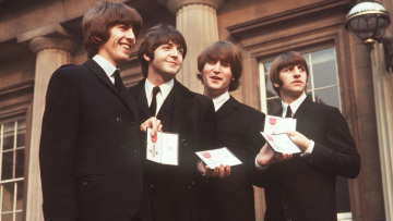 The Beatles: Ο Πολ ΜακΚάρτνεϊ διαψεύδει τον μύθο για τη διάλυσή τους - «Ο Τζον την προκάλεσε»