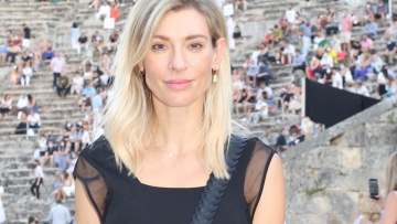 Ζέτα Δούκα: «Όλες οι γυναίκες είμαστε κακοποιημένες»