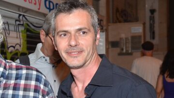 Μάριος Αθανασίου - «Άσε μας ρε μαμά»: «Νομίζω ότι είμαι ο ορισμός του καταπιεσμένου ανθρώπου»