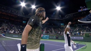 Επεισόδιο στο ματς του Τσιτσιπά: «Πάντα σου μιλάει ο πατέρας σου!» διαμαρτυρήθηκε ο Φονίνι