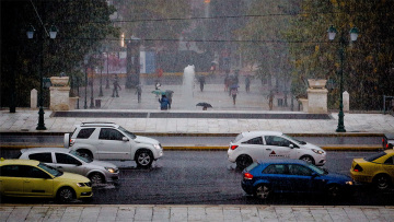 Νέο κύμα κακοκαιρίας τις επόμενες ώρες - Πότε θα «χτυπήσει» την Αττική